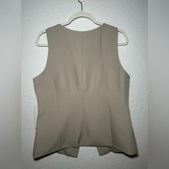 Stylish Beige Button-Up Office Professional Vest Women Size Large Top - Picture 6 of 6